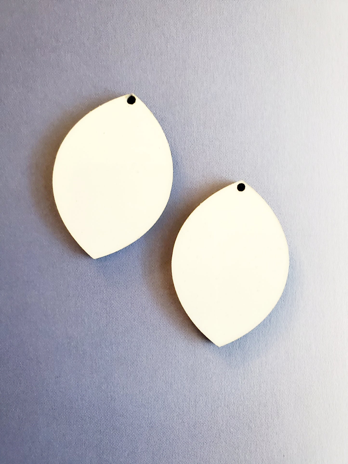 Pair of Leaf Shape 2-Sided MDF Sublimation Necklace Pendant